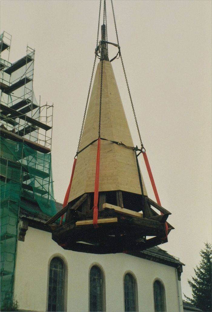 Heben Turmspitze Heben Turmspitze…