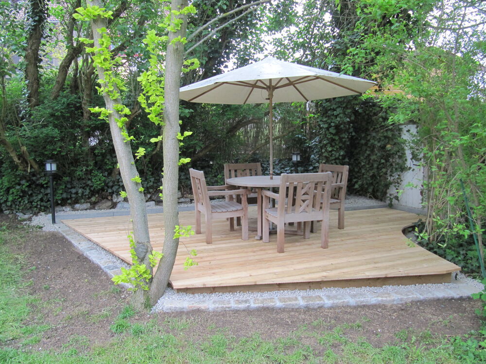 Terrasse im Garten&hellip;