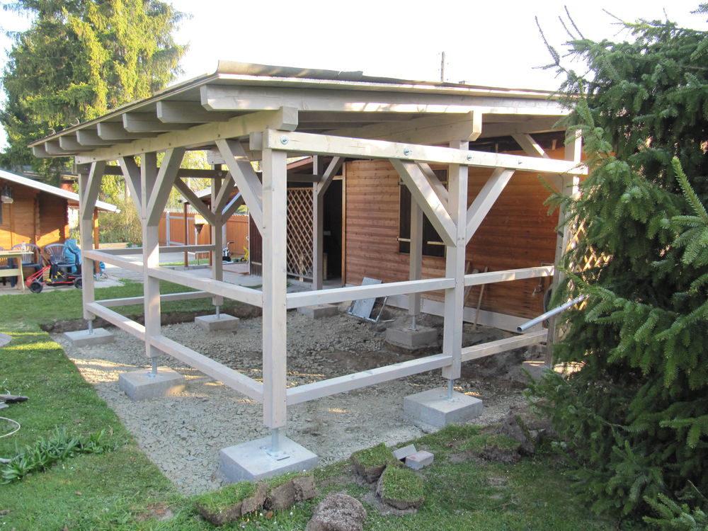 Terrassenüberdachung im Farbton weiß&hellip;